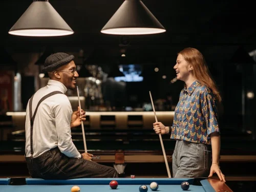 Rüyada Boynunuzdan Arı Sokması: Gizli Mesajlar ve Uyanış Sinyalleri