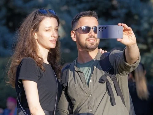 Bebeğiniz Emekliyor: Rüya Anlamı ve Derin Yorumları