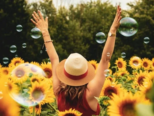 Rüyada Bebeğe Sarılmak: Ruhsal Bir Uyanışın Müjdesi