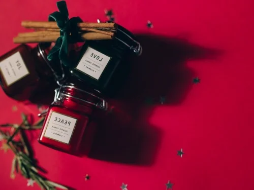 Rüyada Gömlek Yırtılması: Maskelerin Düşüşü ve Gizlenen Gerçekler