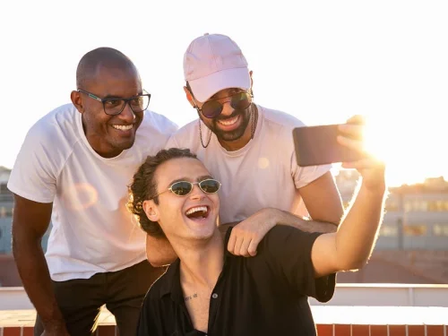 Gümüş Yüzük Rüyası: Bilinmeyen Bağların Sırrı