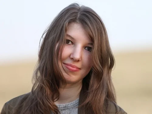 Rüyada Bomba Atılması: Ruhsal Bir Patlamanın Sırrı