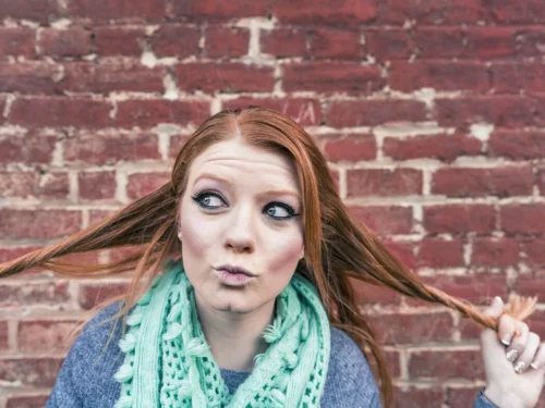 Rüyadaki Çamaşır Suyu Bulaşması: Arınma ve Tahribat