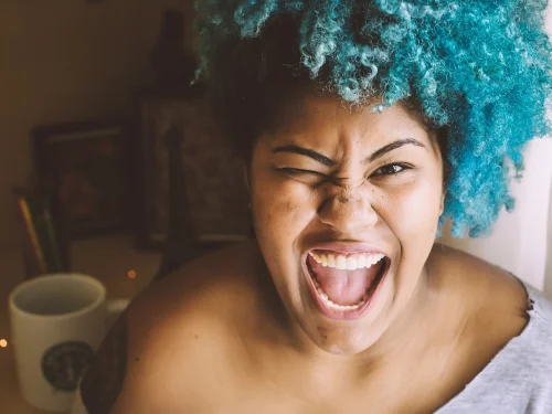 Rüyada Çürük Dişin Düzelmesi: Kaderin Onarımı