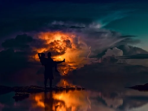 Rüyada Derinin Altındaki Yılan: Gizli Tehlike mi, Dönüşüm Mü?