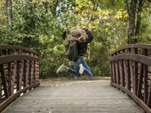 Rüyada Erkeğin Kırmızı Topuklu Ayakkabısı: Ruhsal Dengenin Sırrı