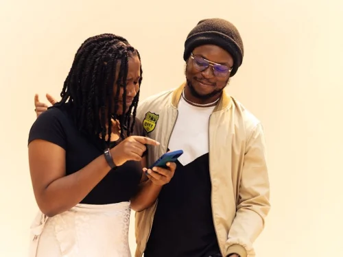 Rüyada Gökten Düşen Toprak: Köklerinizi Yeniden Keşfedin!