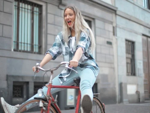 Rüyada Koyunun Kucaklaması: Masumiyetin Gizemi