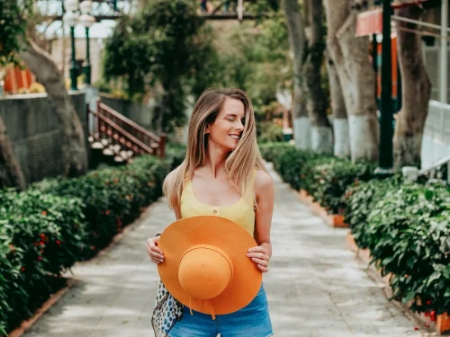 Rüyada Memeden Süt Gelmesi: Bereketin Gizli Dili