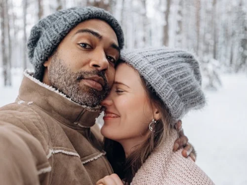 Rüyada Tırnağını Başkası mı Kesiyor? Derin Anlamı Ne?