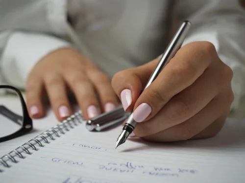 Rüyada Yanağın Morarması: Ruhun Sessiz Çığlığı